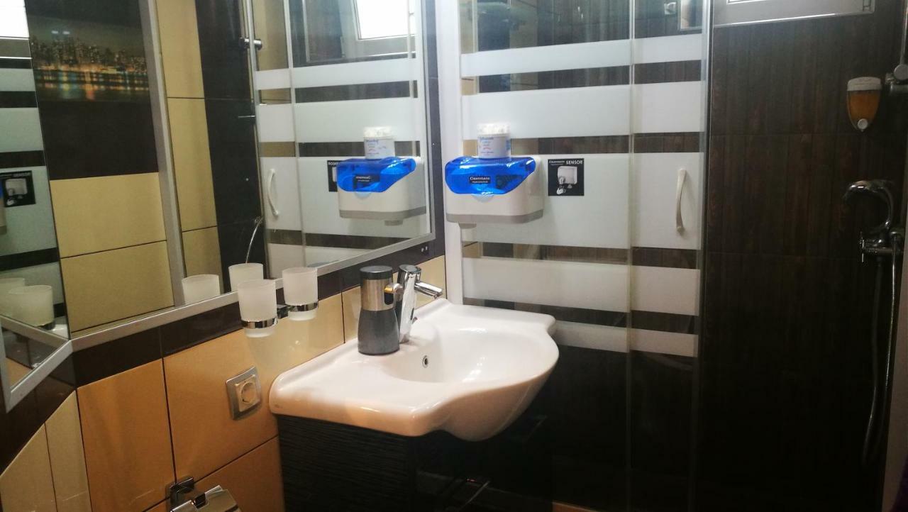 Coquettehouse Gara De Nord Apartment Bukares Bagian luar foto