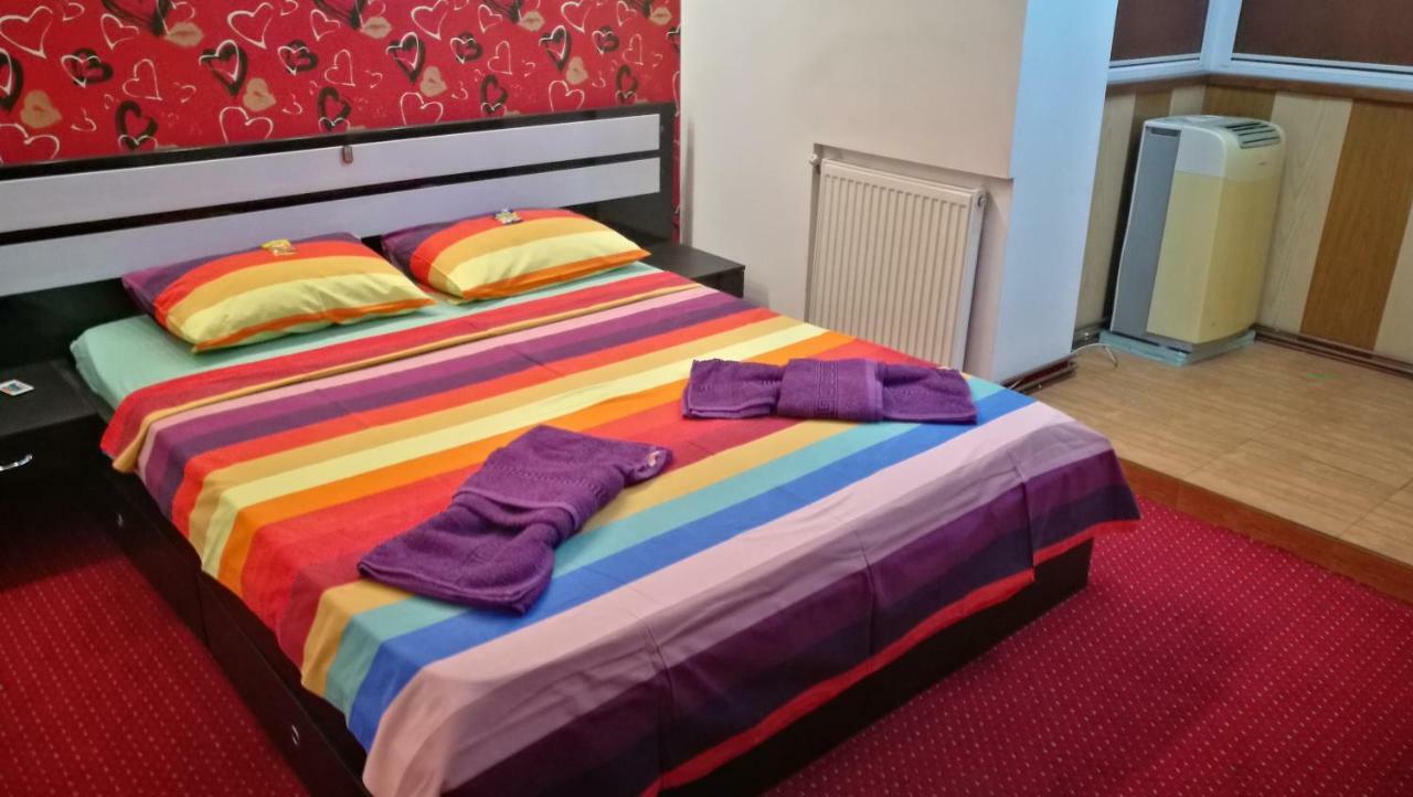 Coquettehouse Gara De Nord Apartment Bukares Bagian luar foto